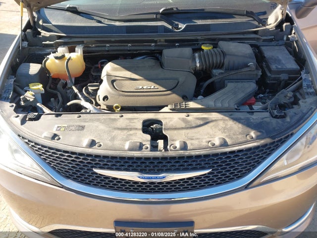 2C4RC1FG3JR175021 Chrysler Pacifica Touring Plus