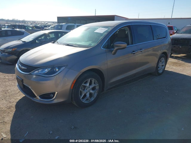 2C4RC1FG3JR175021 Chrysler Pacifica Touring Plus