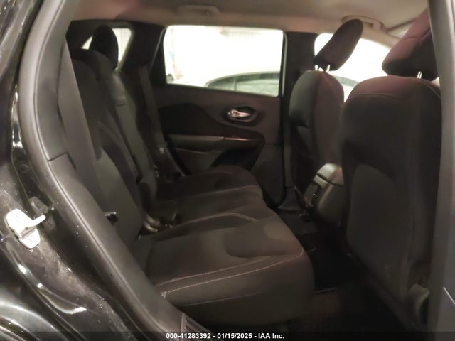 Jeep Cherokee Latitude 2016 1C4PJMCS0GW110943 Image 8