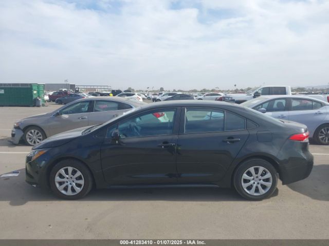 5YFEPMAE5NP328739 Toyota COROLLA LE