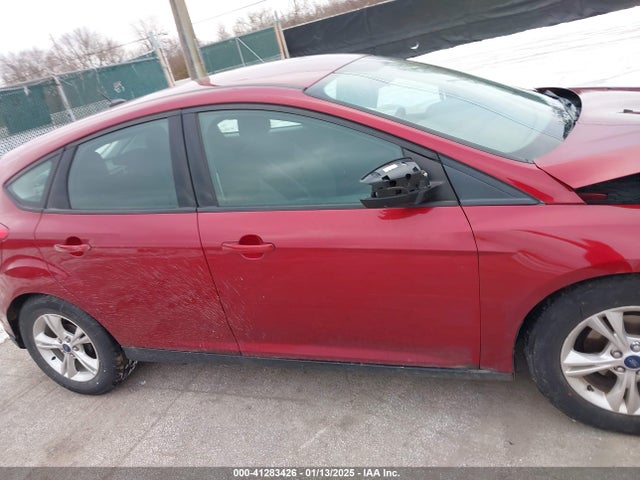 Ford FOCUS SE 2014 1FADP3K21EL379759 Image 13