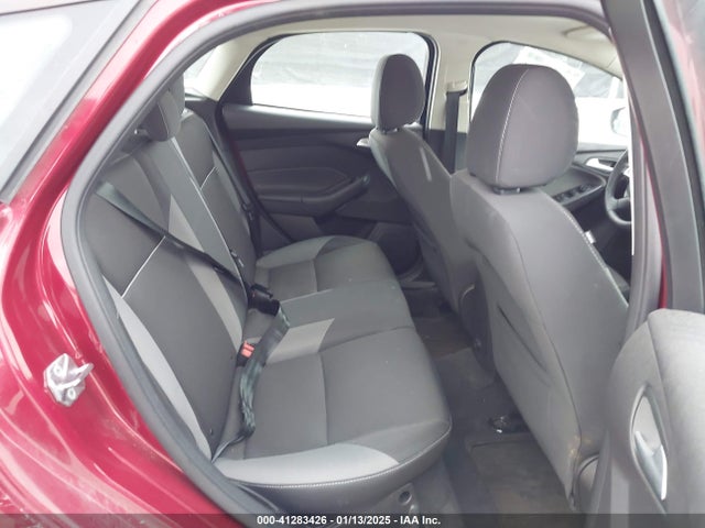 Ford FOCUS SE 2014 1FADP3K21EL379759 Image 8