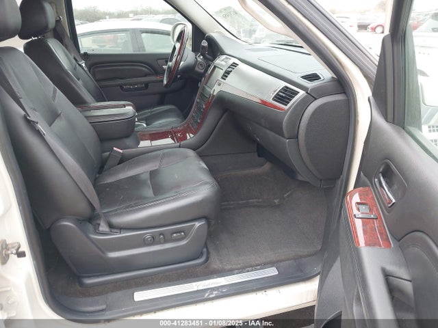 2013 CADILLAC ESCALADE 1GYS3CEF3DR251816 Photo 4