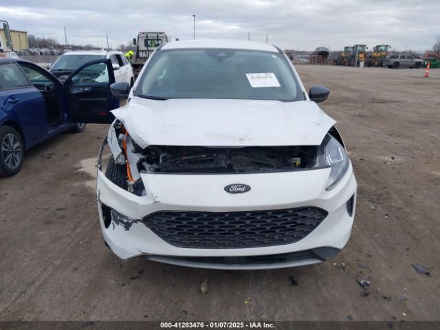 1FMCU9BZ2LUB40559 Ford Escape Se Sport Hybrid