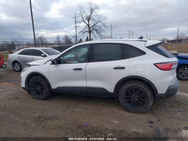 1FMCU9BZ2LUB40559 Ford Escape Se Sport Hybrid