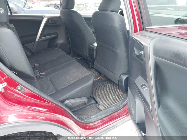 Toyota RAV4 LE 2018 JTMBFREV6JD238719 Image 8