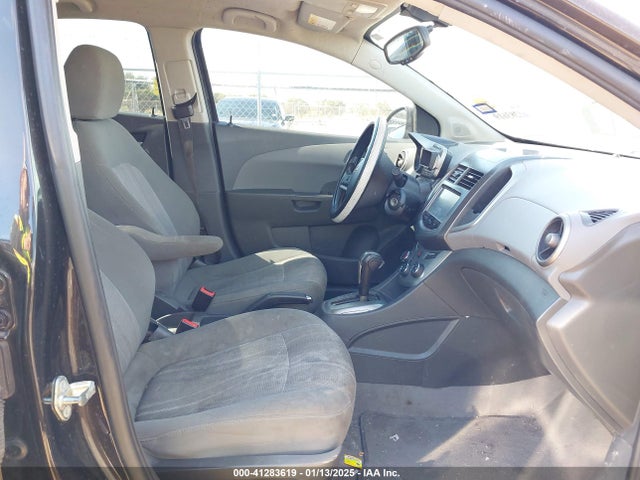Chevrolet Sonic Lt Auto 2014 1G1JC5SH9E4242483 Image 5
