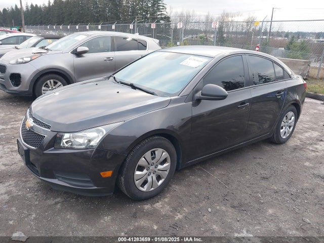 Chevrolet Cruze Ls Auto 2014 1G1PA5SG9E7398626 Image 2