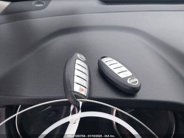 KNMAT2MT9JP532383 Nissan ROGUE SV