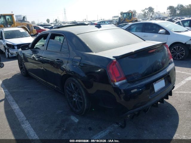 2017 CHRYSLER 300 2C3CCABT1HH647116 Photo 2