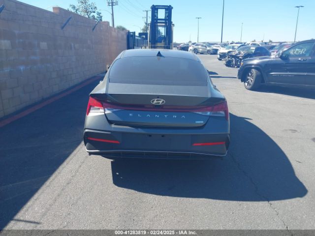 KMHLM4DJ1RU093723 Hyundai Elantra Hybrid Blue