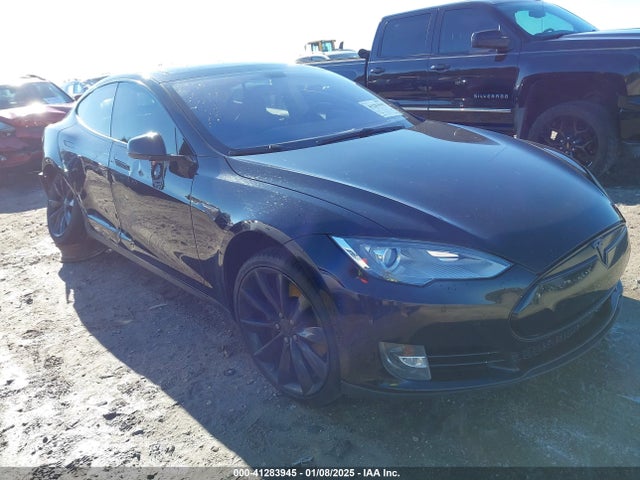 2013 TESLA MODEL S 5YJSA1CNXDFP18925 Photo 0