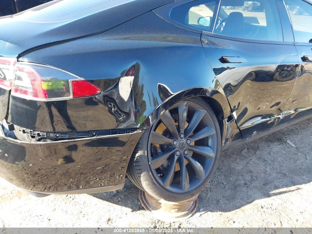 2013 TESLA MODEL S 5YJSA1CNXDFP18925 Photo 5