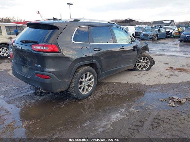1C4PJMCSXFW752634 Jeep Cherokee Latitude