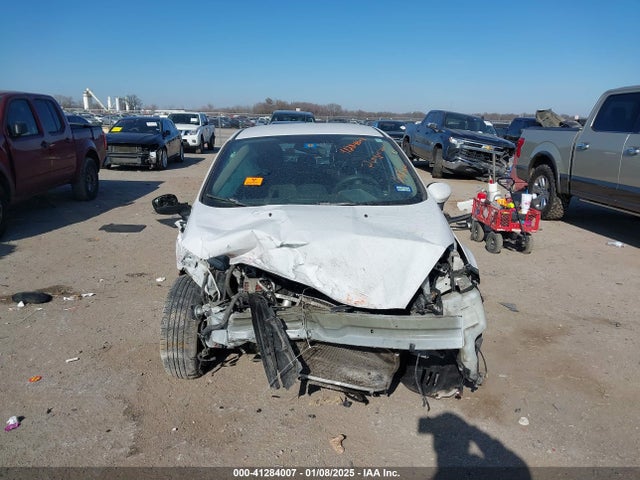 Ford FIESTA SE 2019 3FADP4EJ7KM143099 Image 10