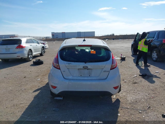 Ford FIESTA SE 2019 3FADP4EJ7KM143099 Image 14