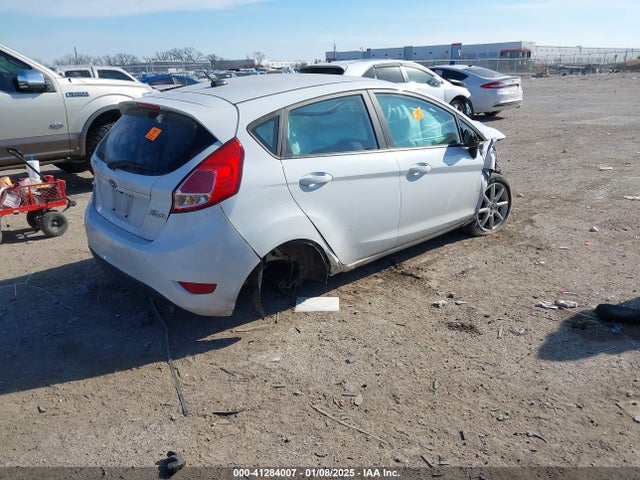 Ford FIESTA SE 2019 3FADP4EJ7KM143099 Image 4