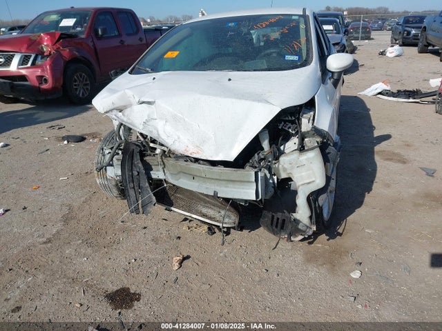 Ford FIESTA SE 2019 3FADP4EJ7KM143099 Image 6