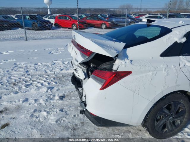 KMHLM4AJ2PU083249 Hyundai Elantra Hybrid Blue