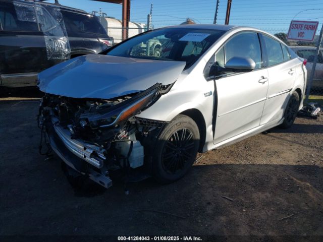 JTDKARFP6H3042875 Toyota Prius Prime Premium