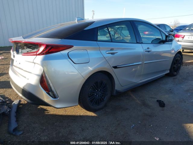 JTDKARFP6H3042875 Toyota Prius Prime Premium