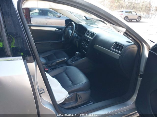 3VWD17AJ9EM320448 Volkswagen Jetta 1.8t Se