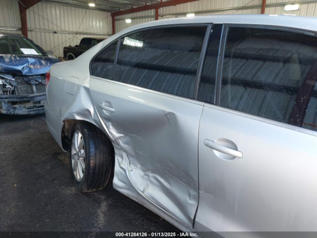3VWD17AJ9EM320448 Volkswagen Jetta 1.8t Se