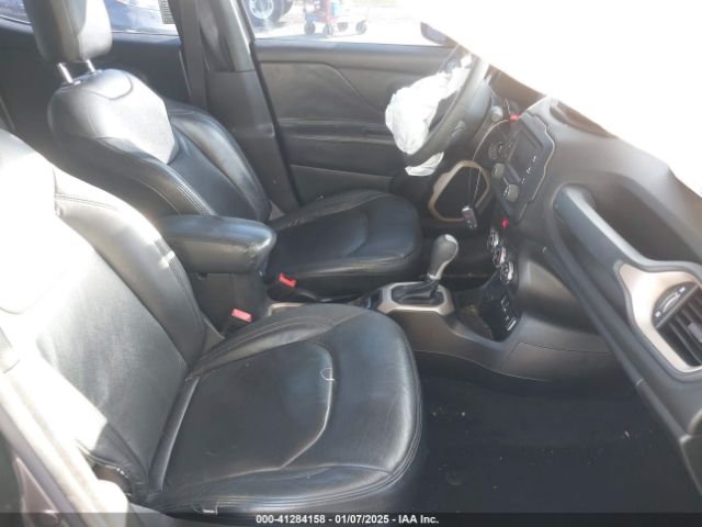 ZACCJAAT9GPD04442 Jeep Renegade Sport