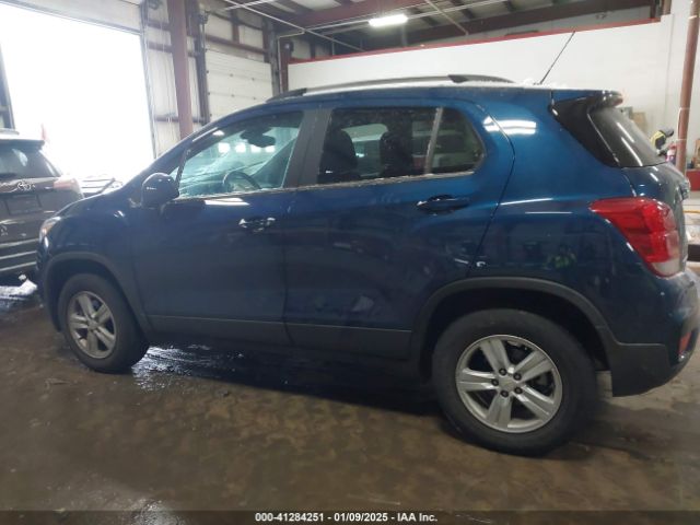 KL7CJPSB9LB330369 Chevrolet Trax Awd Lt