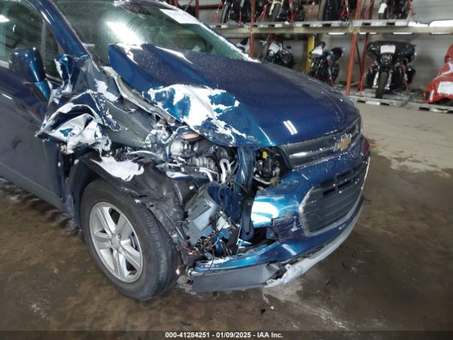 KL7CJPSB9LB330369 Chevrolet Trax Awd Lt