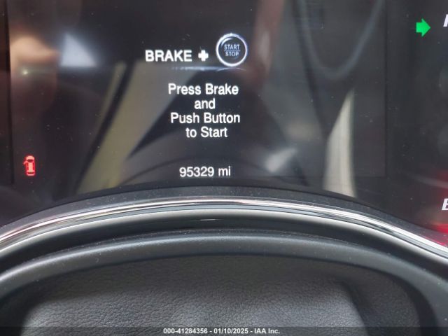 1C4RJFDJ2EC321733 Jeep Grand Cherokee Srt8