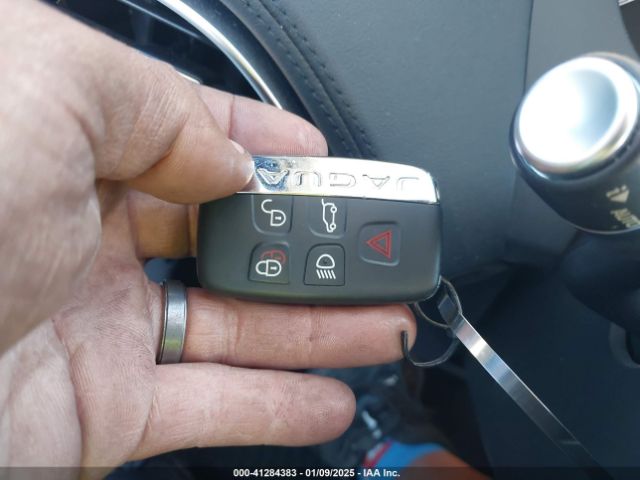 2019 JAGUAR F-PACE SADCK2GX8KA391700 Photo 10