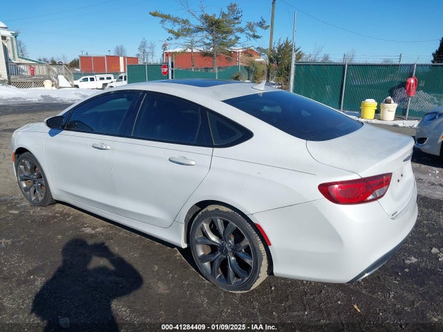 Chrysler 200 S 2015 1C3CCCDG9FN668683 Image 3