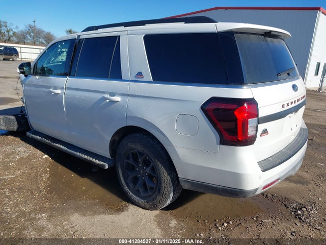1FMJU1RT0NEA35624 Ford Expedition Timberline