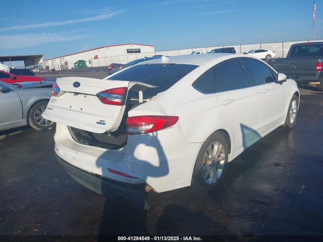 Ford FUSION SE 2019 3FA6P0HD5KR213600 Image 4