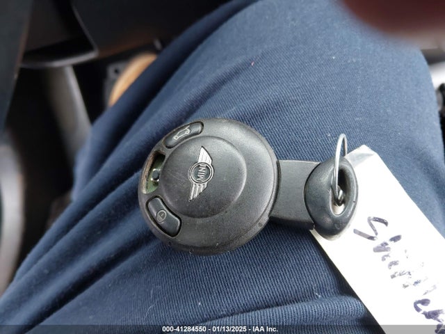 2008 MINI COOPER WMWMF33528TT59530 Photo 10