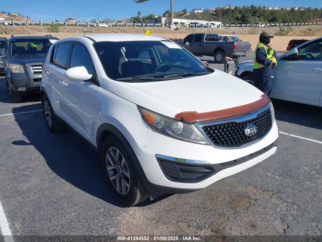 2015 KNDPB3AC9F7765792 main image