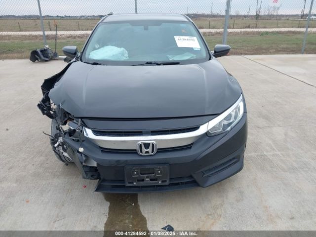 2HGFC2F55JH504140 Honda Civic Lx