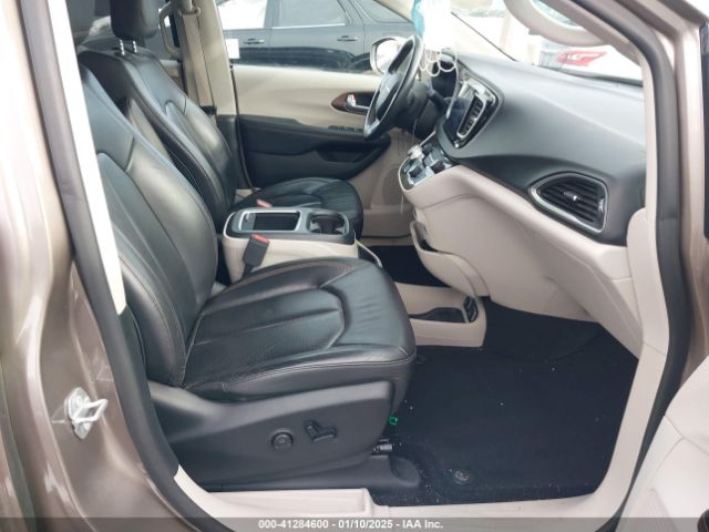 2017 CHRYSLER PACIFICA 2C4RC1EGXHR835504 Photo 4