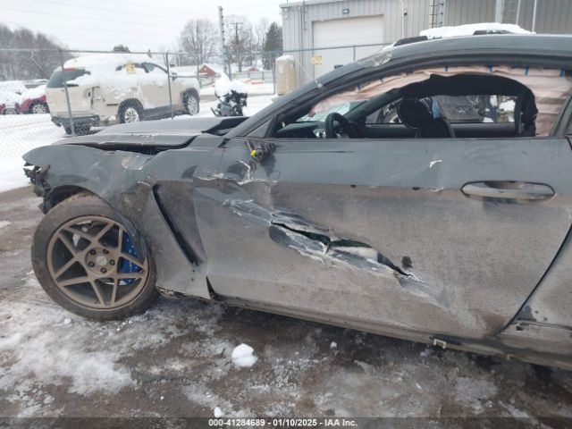 1FA6P8AM1G5205447 Ford Mustang V6