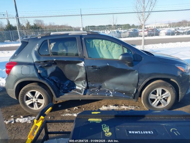 KL7CJPSM3MB370434 Chevrolet Trax Awd Lt