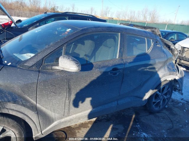 NMTKHMBX9JR049424 Toyota C-HR XLE