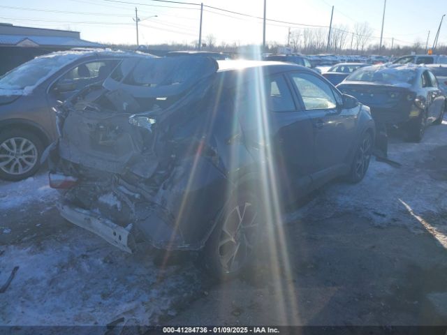 NMTKHMBX9JR049424 Toyota C-HR XLE