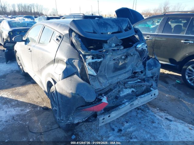NMTKHMBX9JR049424 Toyota C-HR XLE