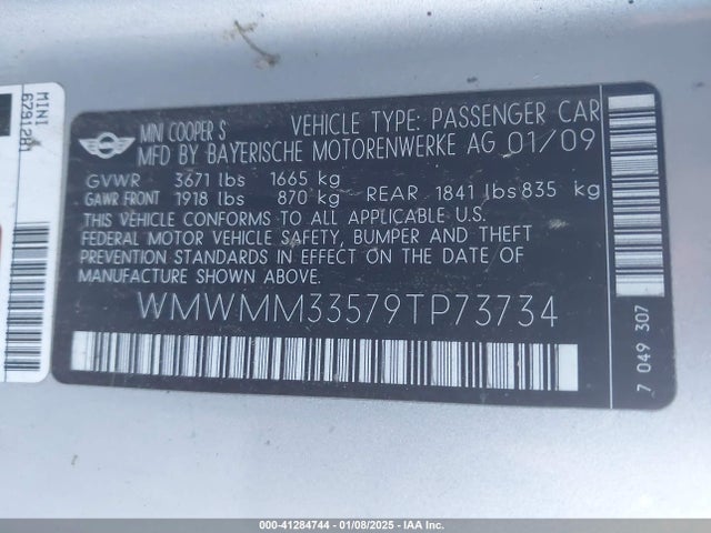 2009 MINI COOPER S CLUBMAN WMWMM33579TP73734 Photo 8