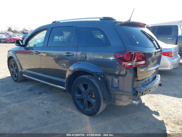 3C4PDCGG2JT516288 Dodge Journey Crossroad