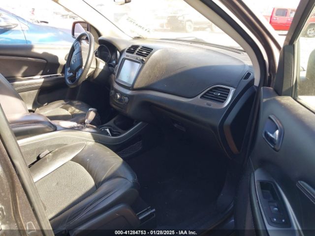 3C4PDCGG2JT516288 Dodge Journey Crossroad