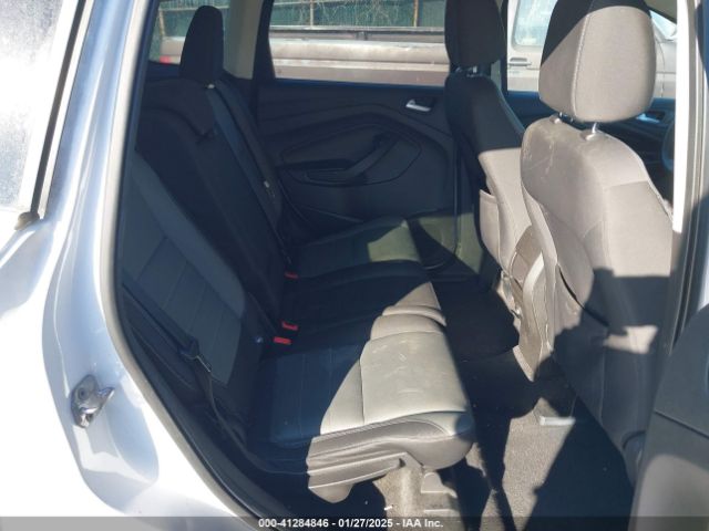 1FMCU9GXXGUB93569 Ford ESCAPE SE