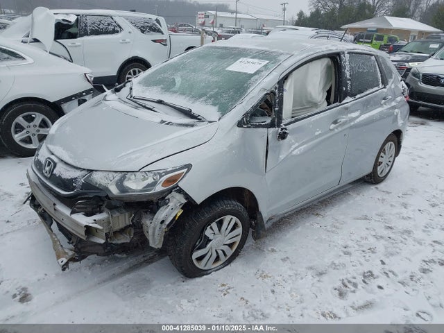 Honda FIT LX 2015 3HGGK5H56FM735434 Image 2