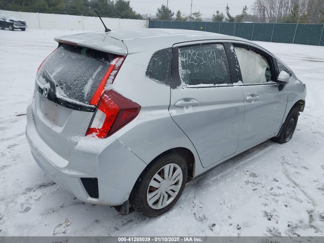 Honda FIT LX 2015 3HGGK5H56FM735434 Image 4